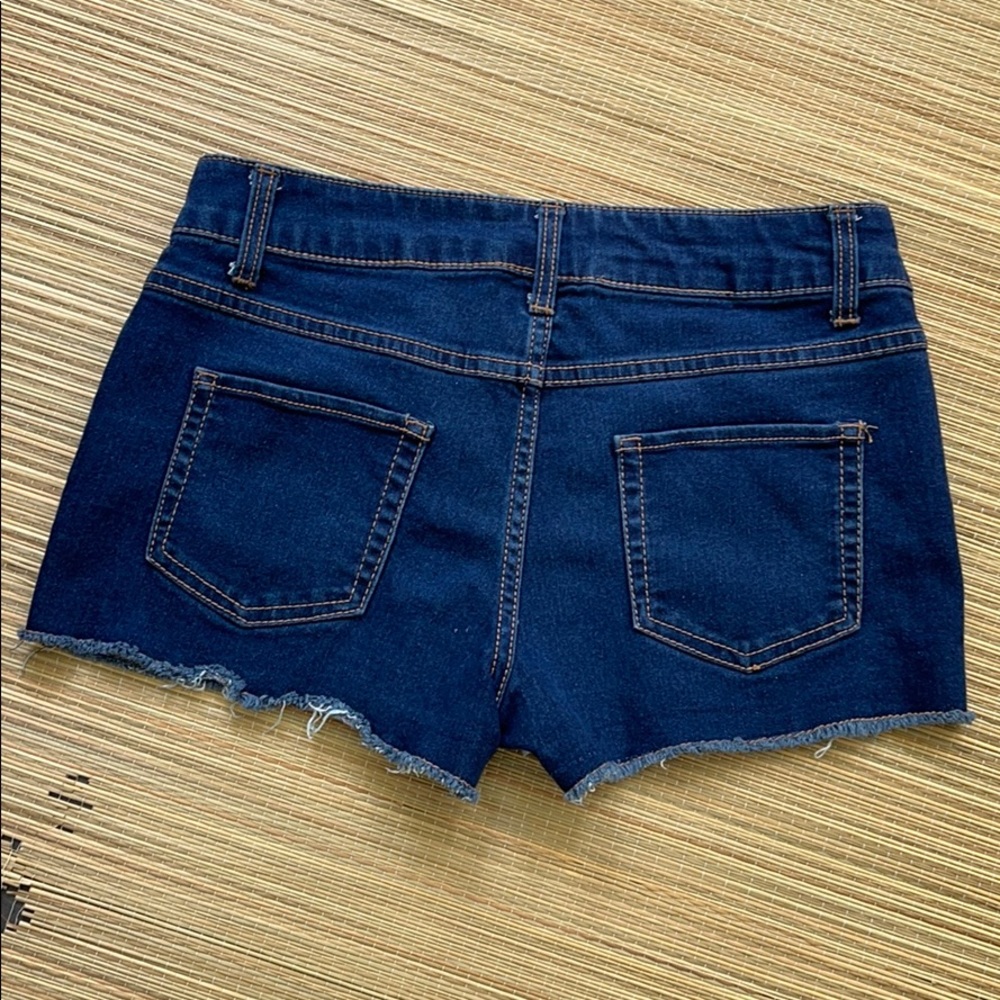 No boundaries short jean